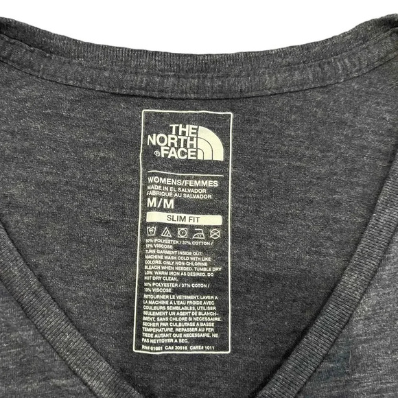 The North Face Women's Grey Short Sleeve V-Neck Graphic Slim Fit T-Shirt Medium - Picture 3 of 4